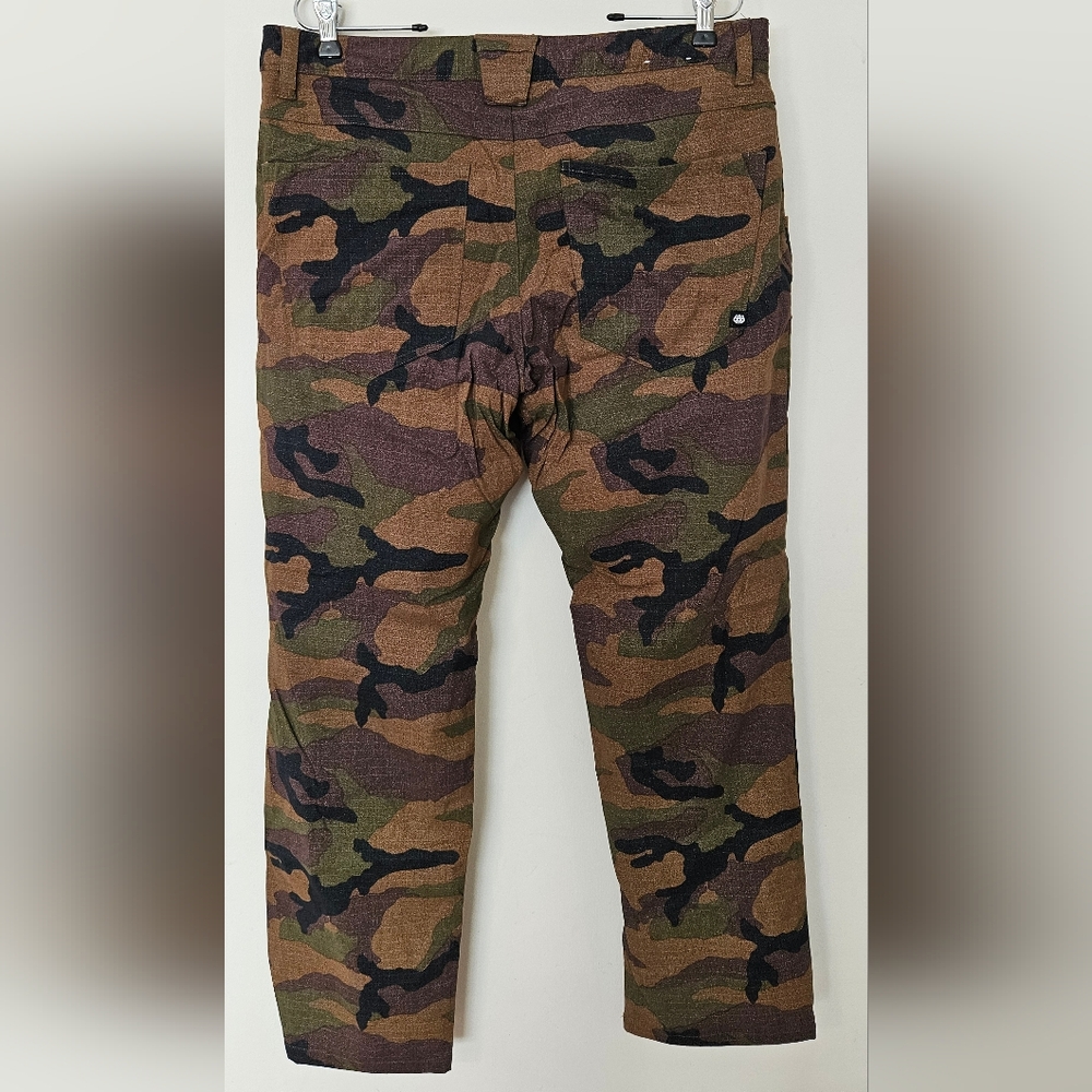 686 Men’s Camo Cargo Pants - Everywhere® Merino-Lined Pant - Picture 6 of 7